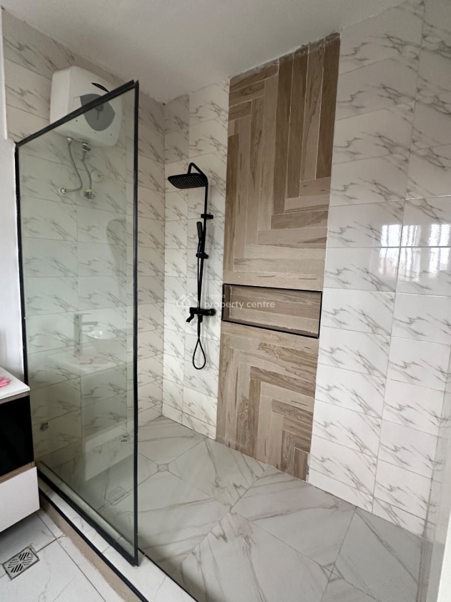 Luxury 3 Bedrooms Apartment with a Bq, Off Admiralty Way, Lekki Phase 1, Lekki, Lagos, Flat / Apartment for Sale