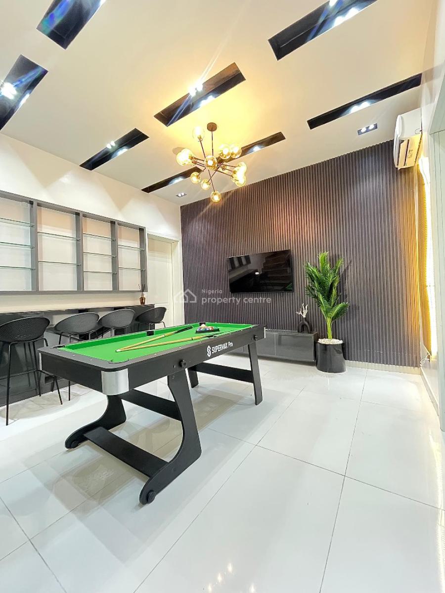 3 Bedroom Apartment with Ps5, Gym and Swimming Pool and  Other Top Notch, Lekki Phase 1, Lekki, Lagos, Flat / Apartment Short Let