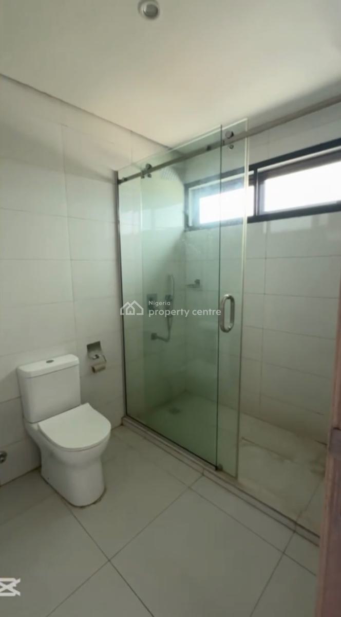 Waterfront Serviced 4 Bedrooms Terraced Duplex + Bq, Pool, Gym, Lekki Phase 1, Lekki, Lagos, Terraced Duplex for Rent