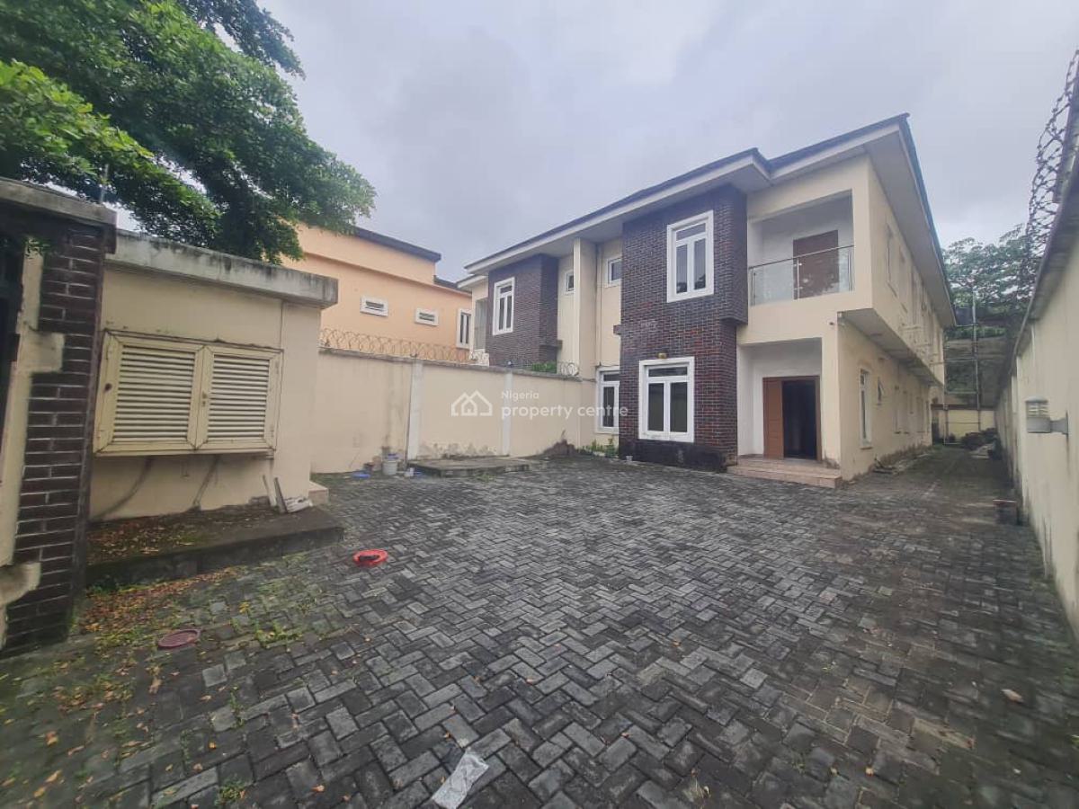 5 Bedrooms Semi-detached House with a Room Bq, Idado, Lekki, Lagos, Semi-detached Duplex for Rent