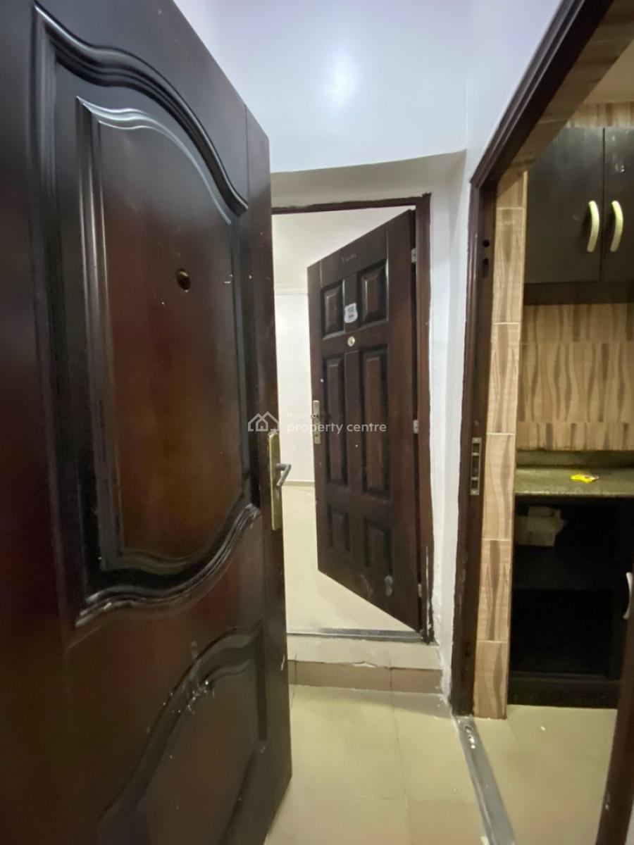Standard 1 Bedroom Mini Flat, Osapa London, Lekki, Lagos, Mini Flat (room and Parlour) for Rent