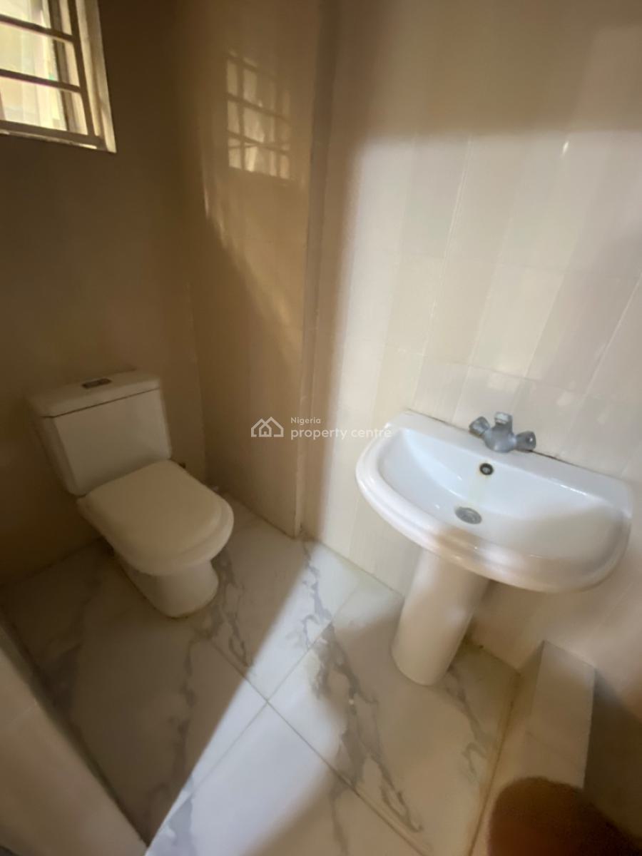 Self Service 2 Bedrooms Flat, Off Emmanuel Abimbola Cole, Lekki Phase 1, Lekki, Lagos, Flat / Apartment for Rent