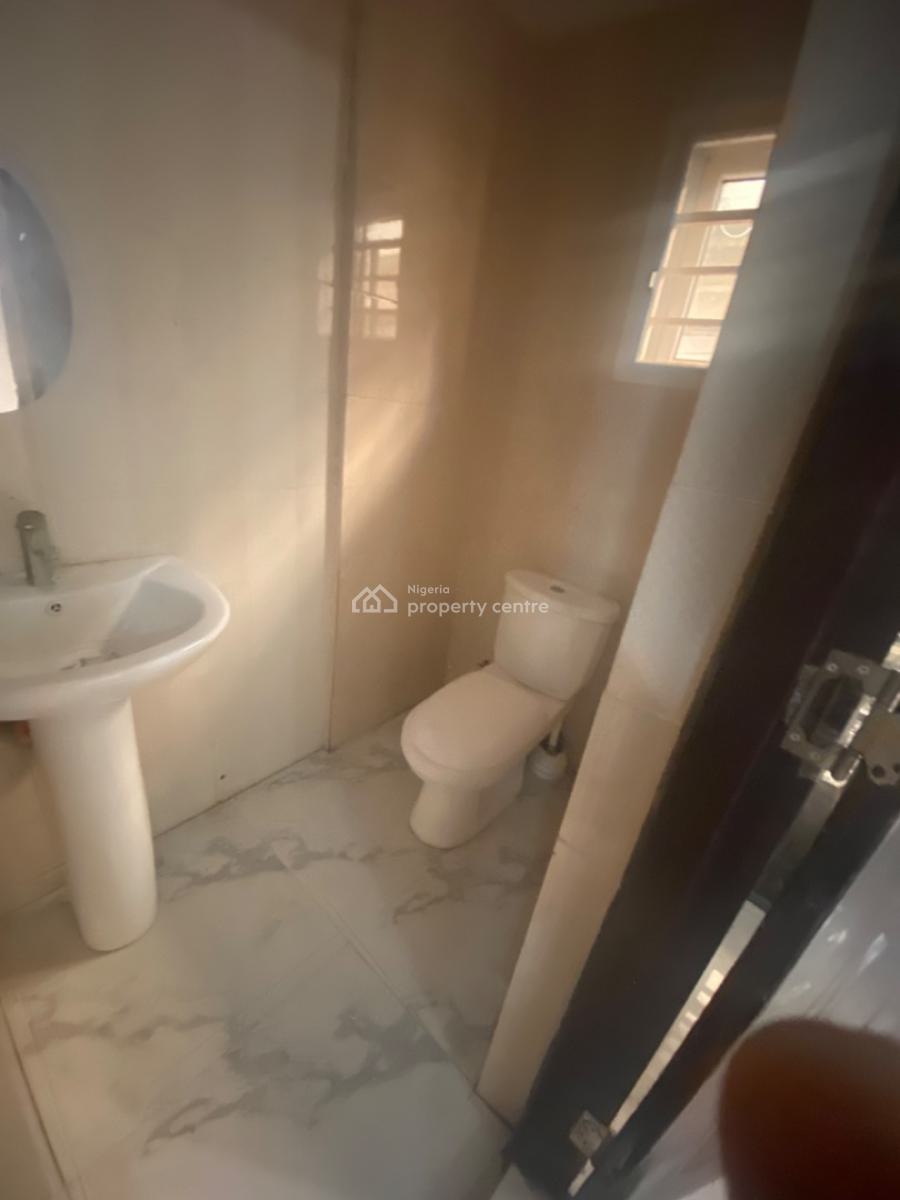 Self Service 2 Bedrooms Flat, Off Emmanuel Abimbola Cole, Lekki Phase 1, Lekki, Lagos, Flat / Apartment for Rent