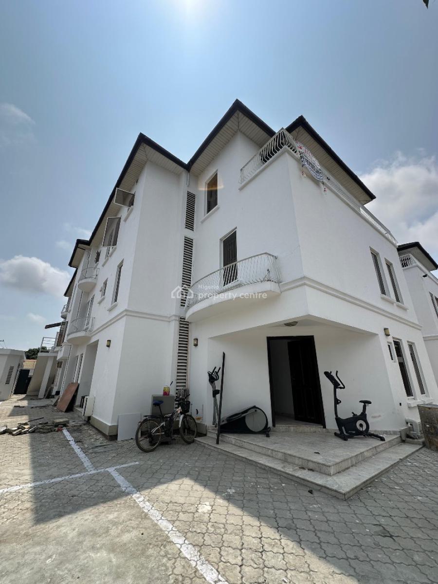 2 Bedroom Apartment, Off Admiralty Way, Lekki Phase 1, Lekki, Lagos, Flat / Apartment for Rent