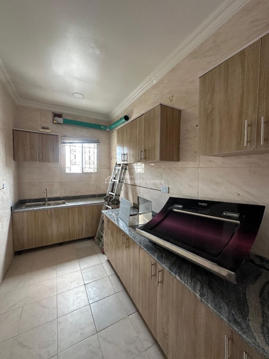 2 Bedroom Apartment, Off Admiralty Way, Lekki Phase 1, Lekki, Lagos, Flat / Apartment for Rent