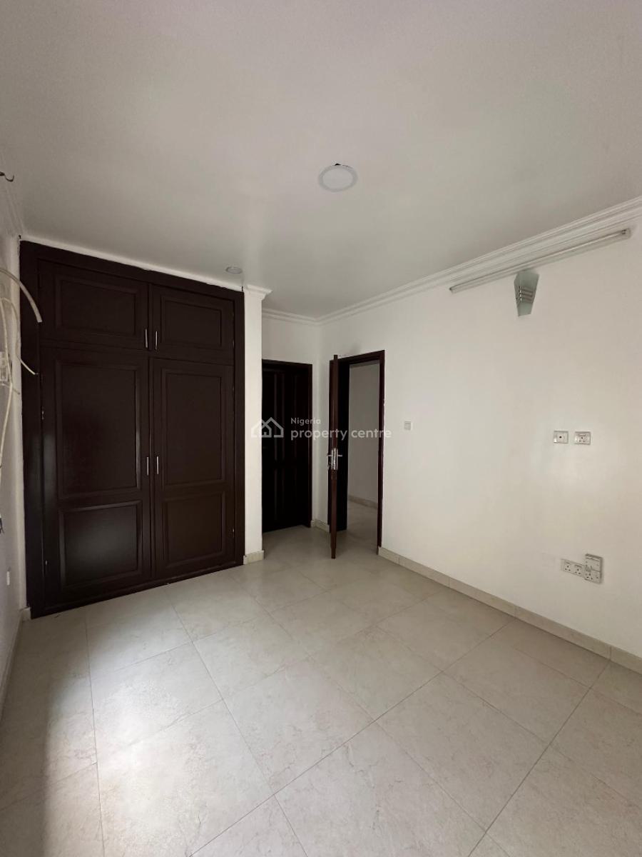 2 Bedroom Apartment, Off Admiralty Way, Lekki Phase 1, Lekki, Lagos, Flat / Apartment for Rent