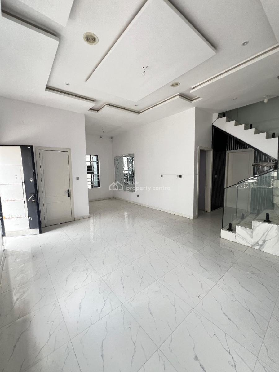 Nicely Built 4 Bedroom Semi Detached +bq, Chevron, Lekki Phase 2, Lekki, Lagos, Semi-detached Duplex for Sale