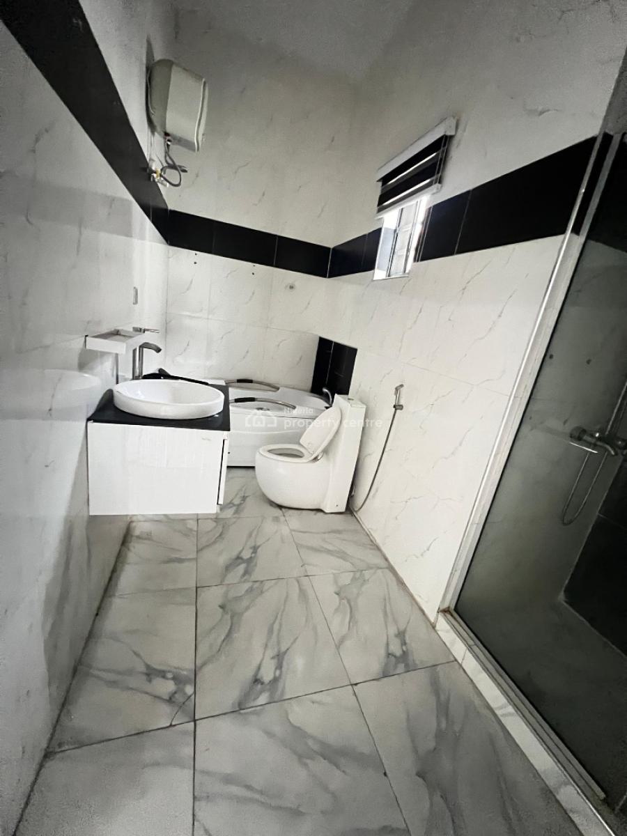 Nicely Built 4 Bedroom Semi Detached +bq, Chevron, Lekki Phase 2, Lekki, Lagos, Semi-detached Duplex for Sale