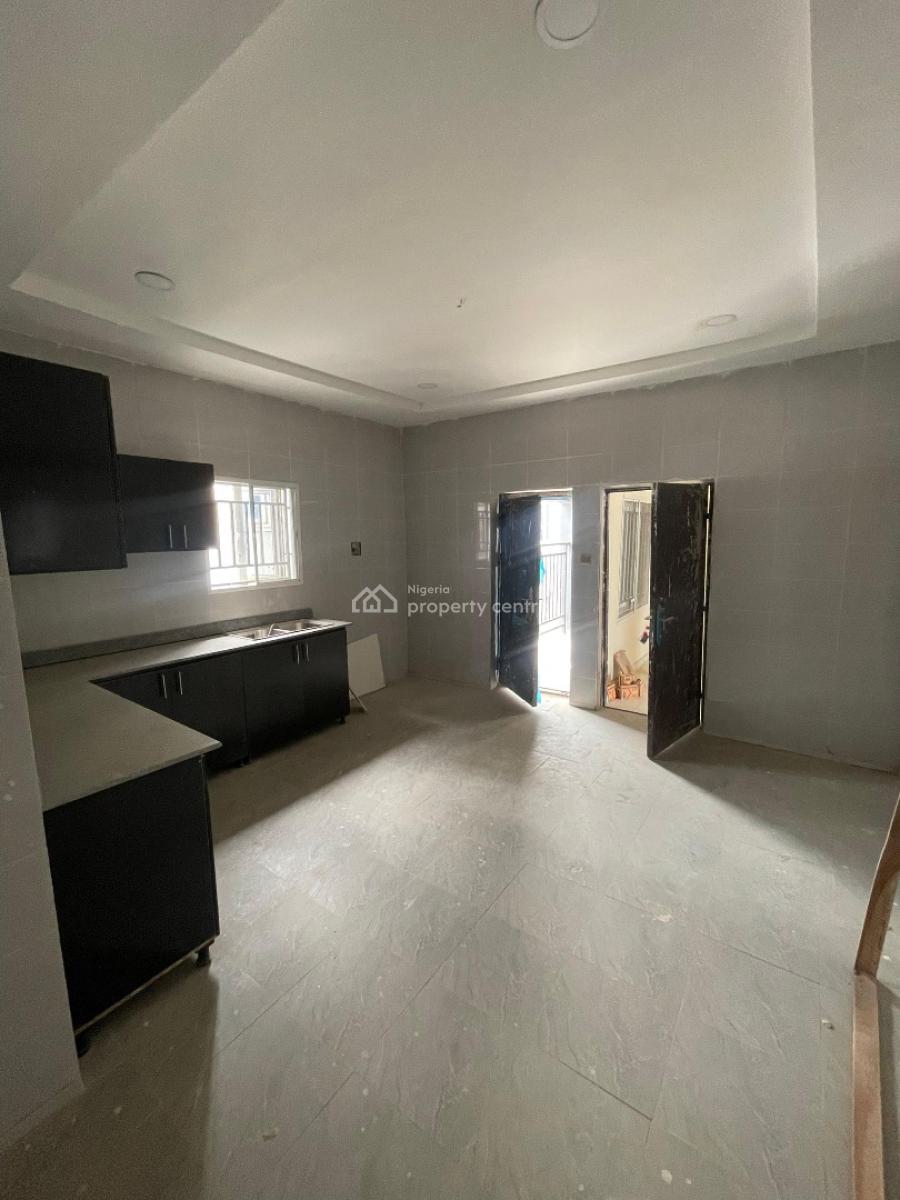Spacious 3 Bedroom Apartment, Dawaki, Dawaki, Gwarinpa, Abuja, Flat / Apartment for Sale