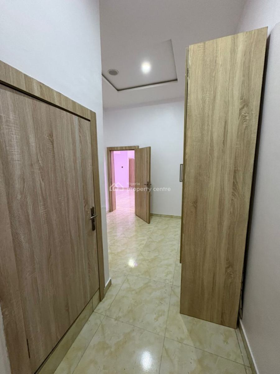 Brand New Luxury Spacious Room Upstairs in a Shared Apartment, Orchid, Lekki, Lagos, Self Contain (single Rooms) for Rent