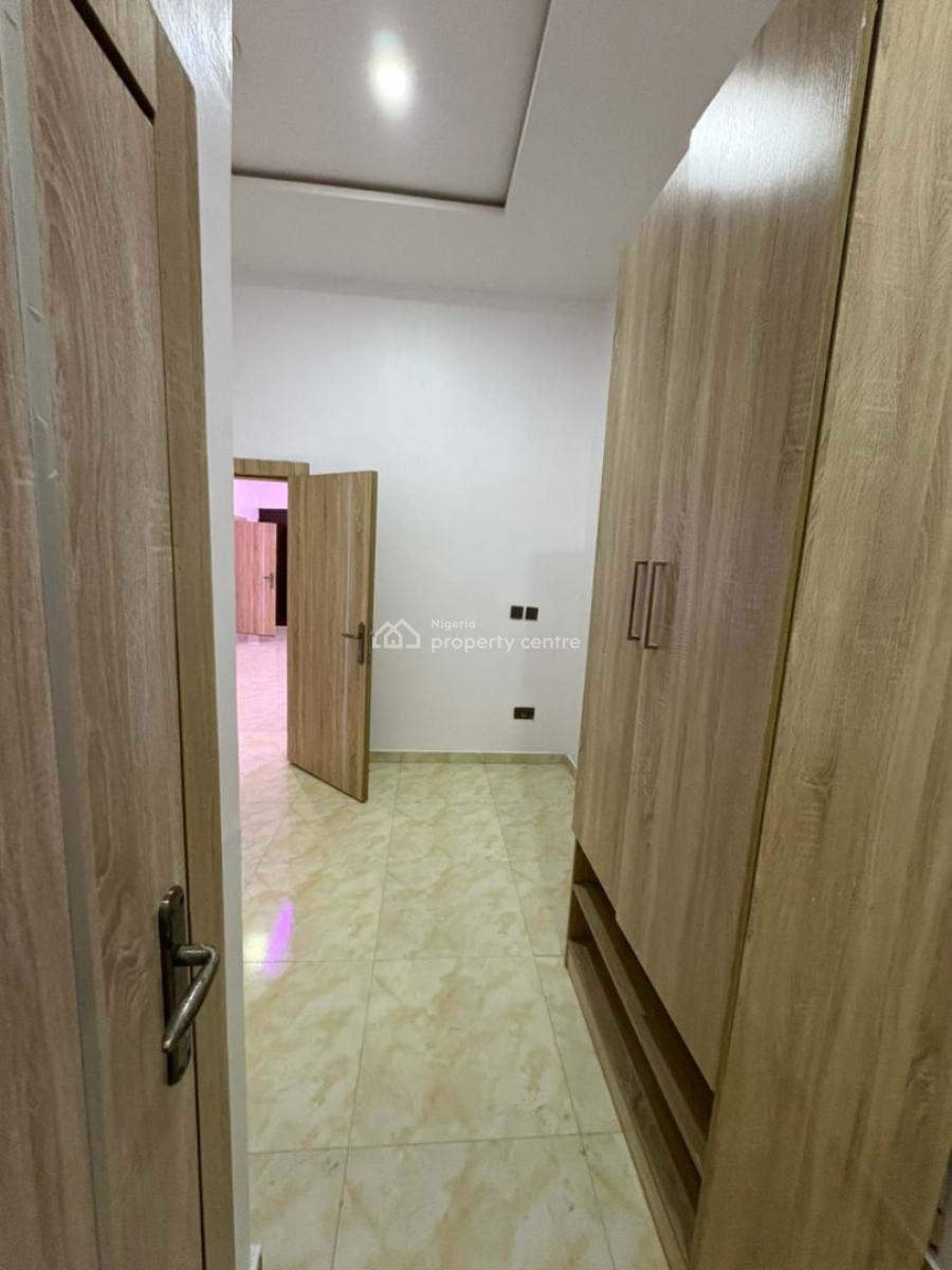 Brand New Luxury Spacious Room Upstairs in a Shared Apartment, Orchid, Lekki, Lagos, Self Contain (single Rooms) for Rent