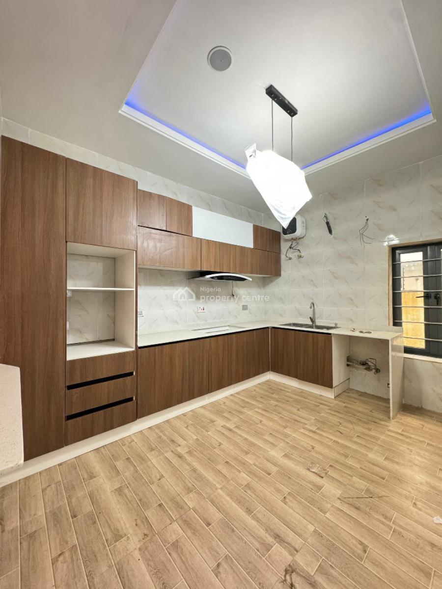 Luxurious 4 Bedroom Terrace Duplex in a Secured Estate, Orchid, Lekki, Lagos, House for Sale