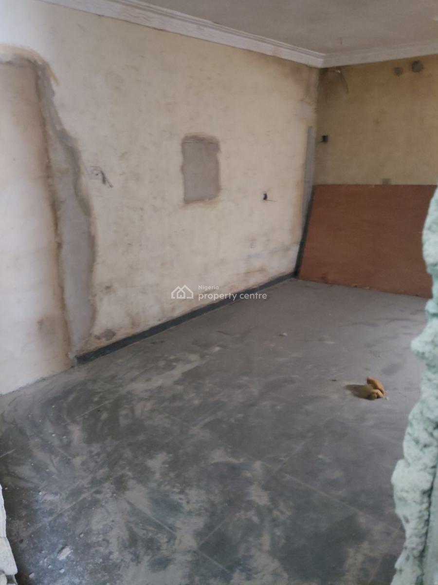 Decent Office Space/ Warehouse/gym House, Demurin, Ketu, Lagos, Office Space for Rent