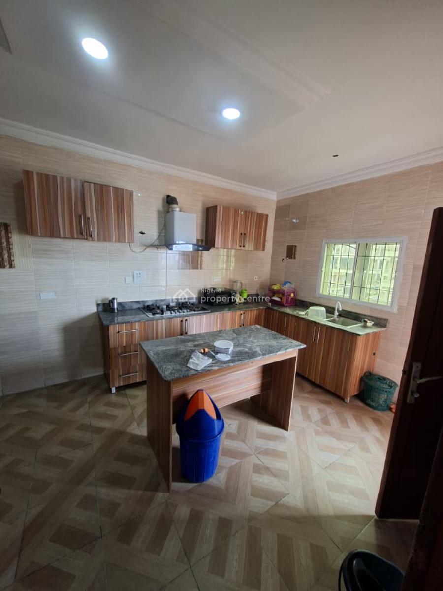 Fully Furnished & Serviced Luxury 2bedrooms Apartment Upstair, New Horizon 2 Estate, Ikate, Lekki, Lagos, Flat / Apartment for Rent