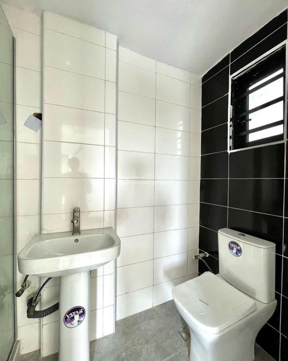 2 Bedroom Apartment, Ologolo, Lekki, Lagos, Flat / Apartment for Rent