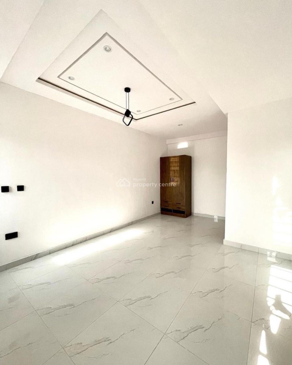 2 Bedroom Apartment, Ologolo, Lekki, Lagos, Flat / Apartment for Rent