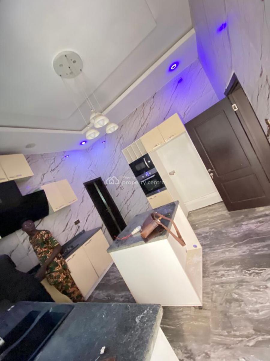 Massive Master Bedroom, Chevron Alternative, Lekki Phase 2, Lekki, Lagos, Self Contain (single Rooms) for Rent