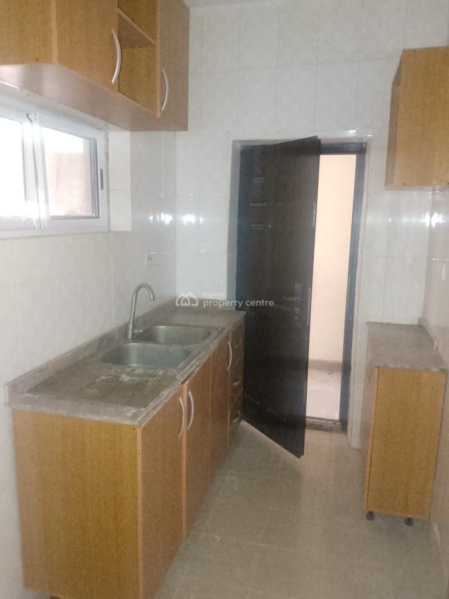 Spacious 3 Bedroom Flat in an Estate, Fashola Estate Monastery Road, Sangotedo, Ajah, Lagos, Flat / Apartment for Rent