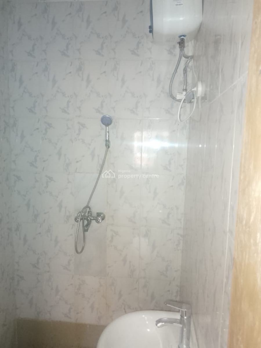 Spacious 3 Bedroom Flat in an Estate, Fashola Estate Monastery Road, Sangotedo, Ajah, Lagos, Flat / Apartment for Rent