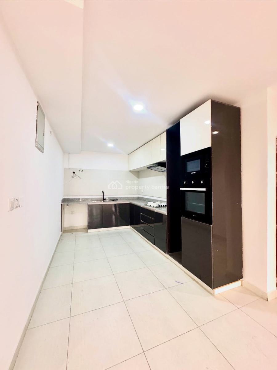2 Bedroom Apartment, Lekki Phase 1, Lekki, Lagos, Flat / Apartment for Sale