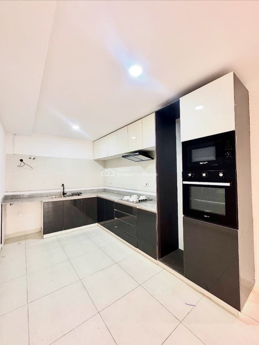 2 Bedroom Apartment, Lekki Phase 1, Lekki, Lagos, Flat / Apartment for Sale