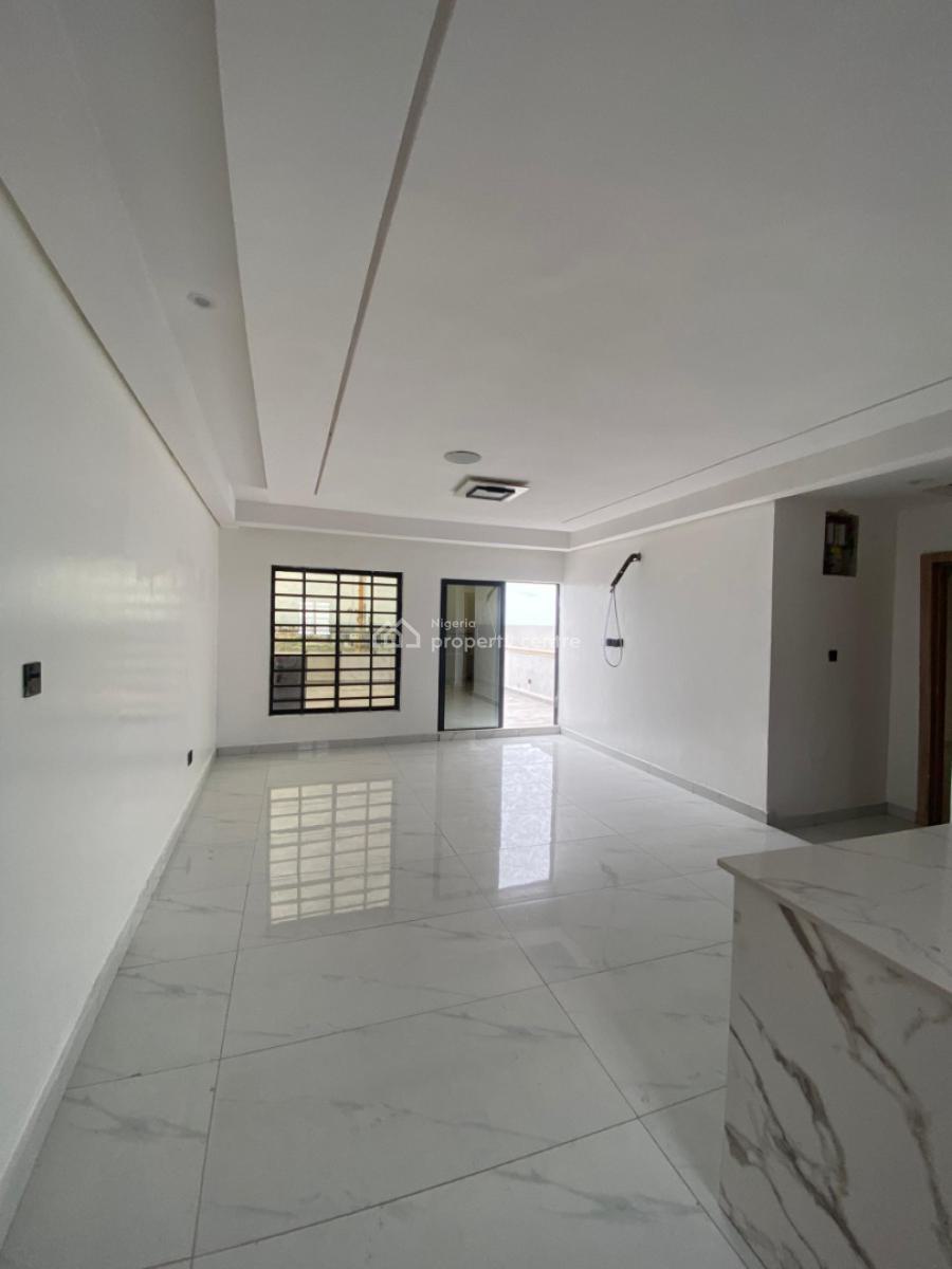 2 Bedroom Penthouse Apartment, Ologolo, Lekki, Lagos, Flat / Apartment for Sale