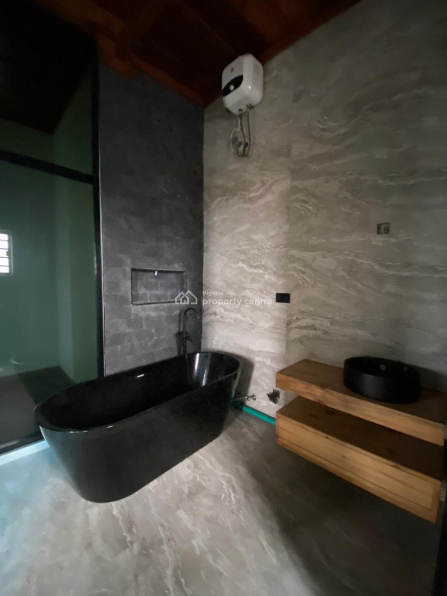 4 Bedroom Terrace Duplex with Bq, Ologolo, Lekki, Lagos, Terraced Duplex for Sale