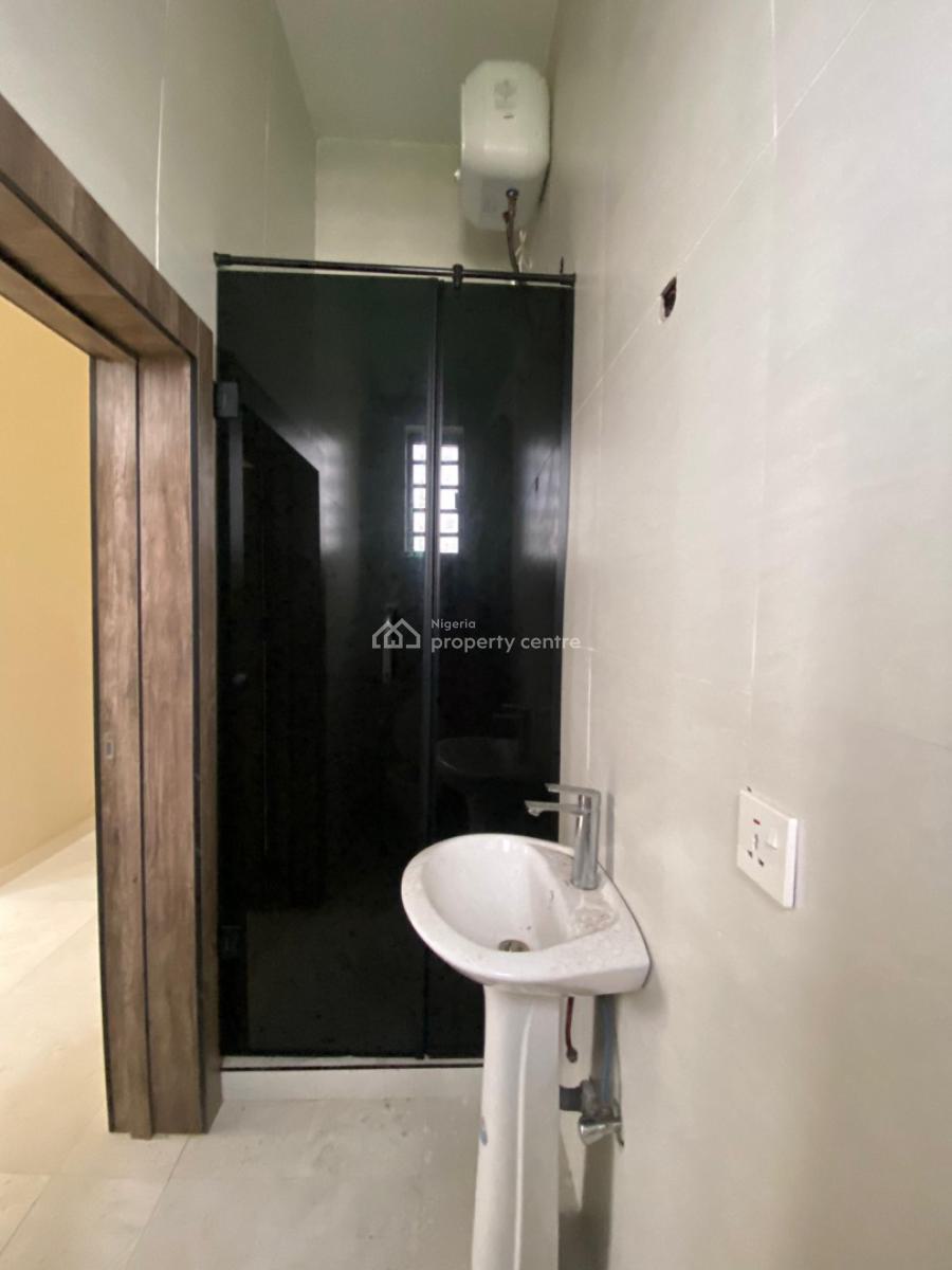 4 Bedroom Terrace Duplex with Bq, Ologolo, Lekki, Lagos, Terraced Duplex for Sale