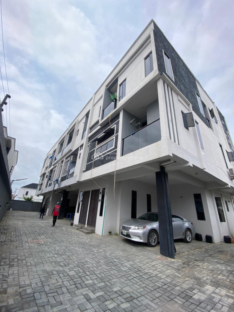 4 Bedroom Terrace Duplex with Bq, Ologolo, Lekki, Lagos, Terraced Duplex for Sale