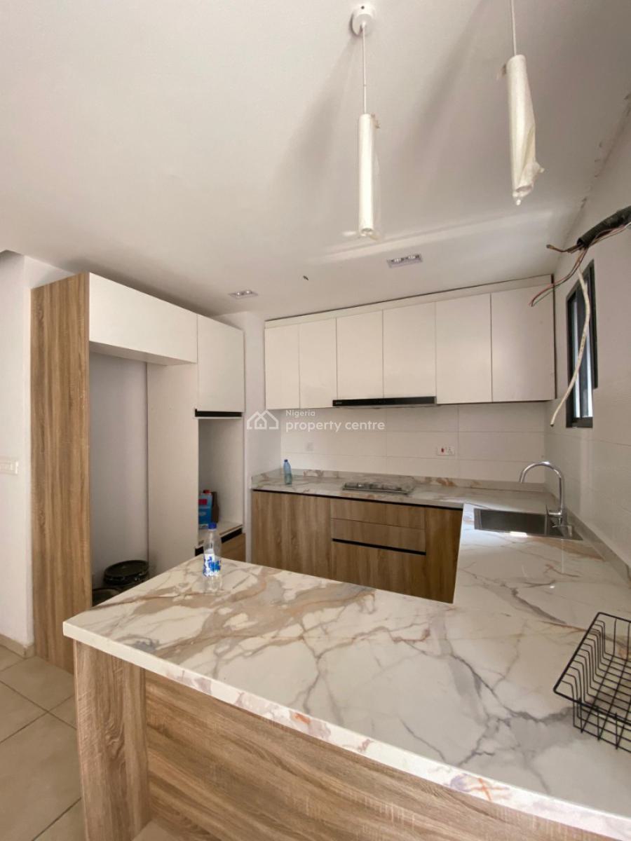 2 Bedroom Flat Apartment with Pool and Gym, Ologolo, Lekki, Lagos, Flat / Apartment for Sale