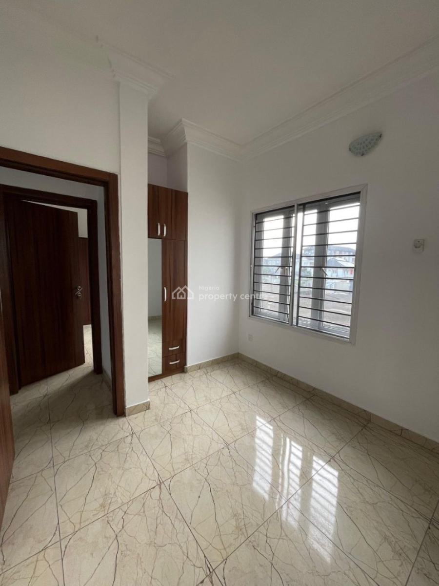 3 Bedroom Apartment in a Secured Environment, Lekki, Lekki Phase 1, Lekki, Lagos, Flat / Apartment for Rent