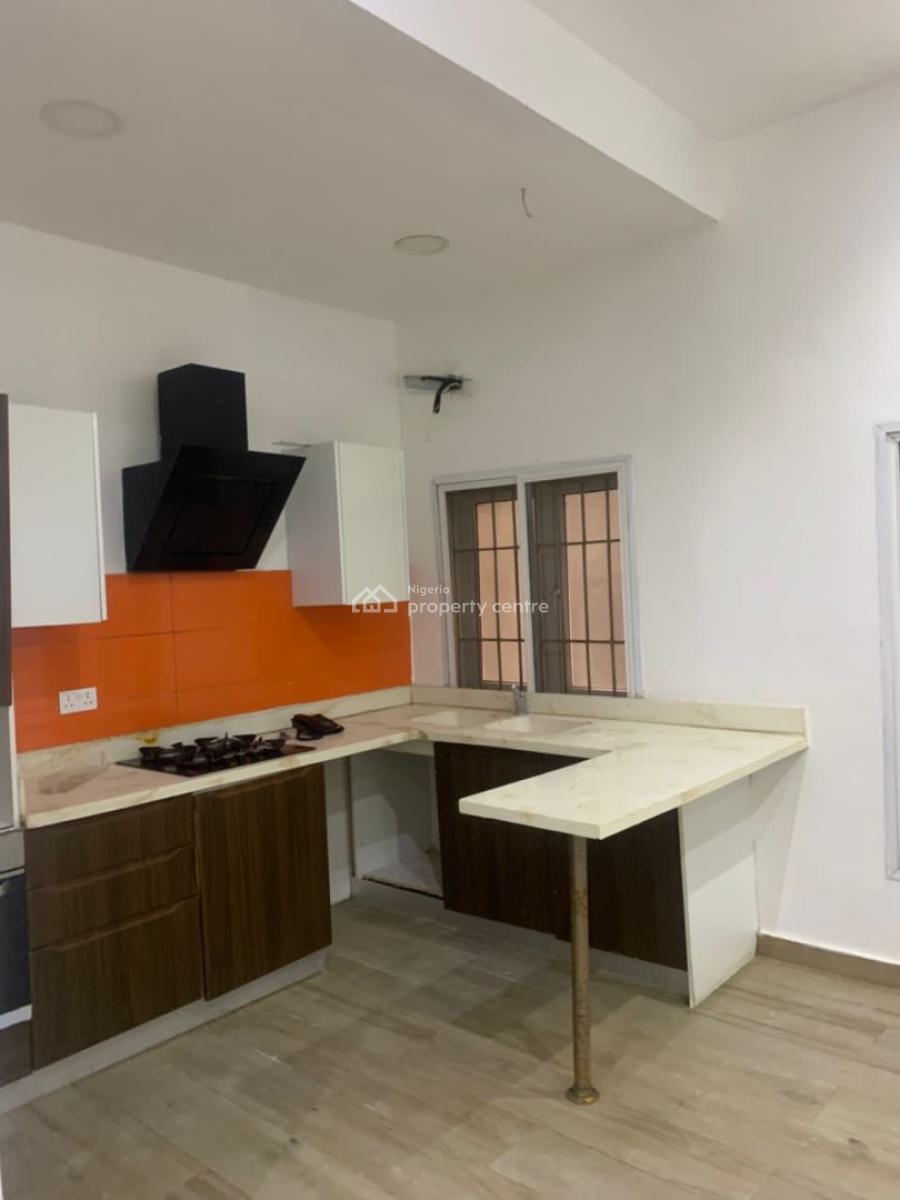 Beautiful Mini Flat in a Secured Environment, Lekki, Lekki Phase 1, Lekki, Lagos, Mini Flat (room and Parlour) for Rent