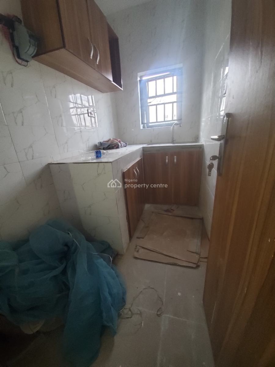 Room and Parlor in Sangotedo Ajah, Creek Court Estate, Sangotedo, Ajah, Lagos, Mini Flat (room and Parlour) for Rent