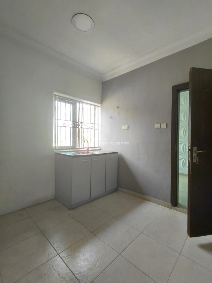 Multi-room Office Space- 3 Rooms and a Kitchenette, Lekki Phase 1, Lekki, Lagos, Office Space for Rent