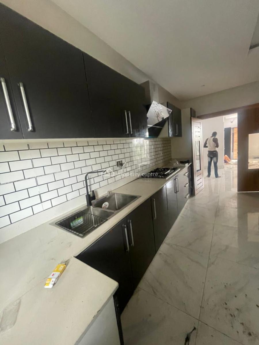 4 Bedroom Semi Detached Duplex, Mobil Road, Ilaje, Ajah, Lagos, Semi-detached Duplex for Rent