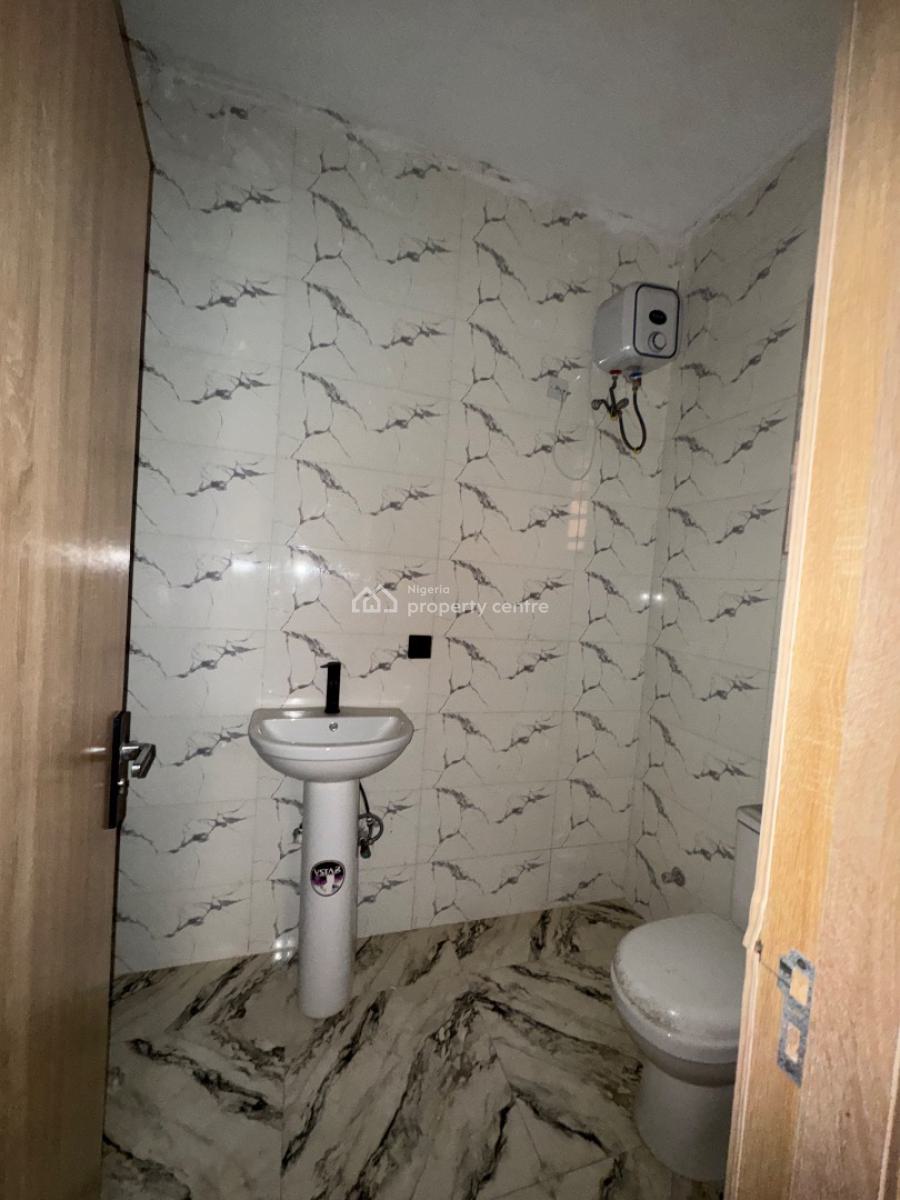 Hot 🥵ditress Sell Newly Built 4 Bedroom Duplex Semi Detached with Bq, Ologolo Lekki Not Far From Road, Lekki, Lagos, Semi-detached Duplex for Sale