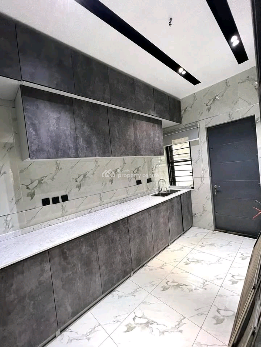 3 Bedroom Semi-detached Duplex with Abq    Location: Life Camp, a, Life Camp, Abuja, House for Sale