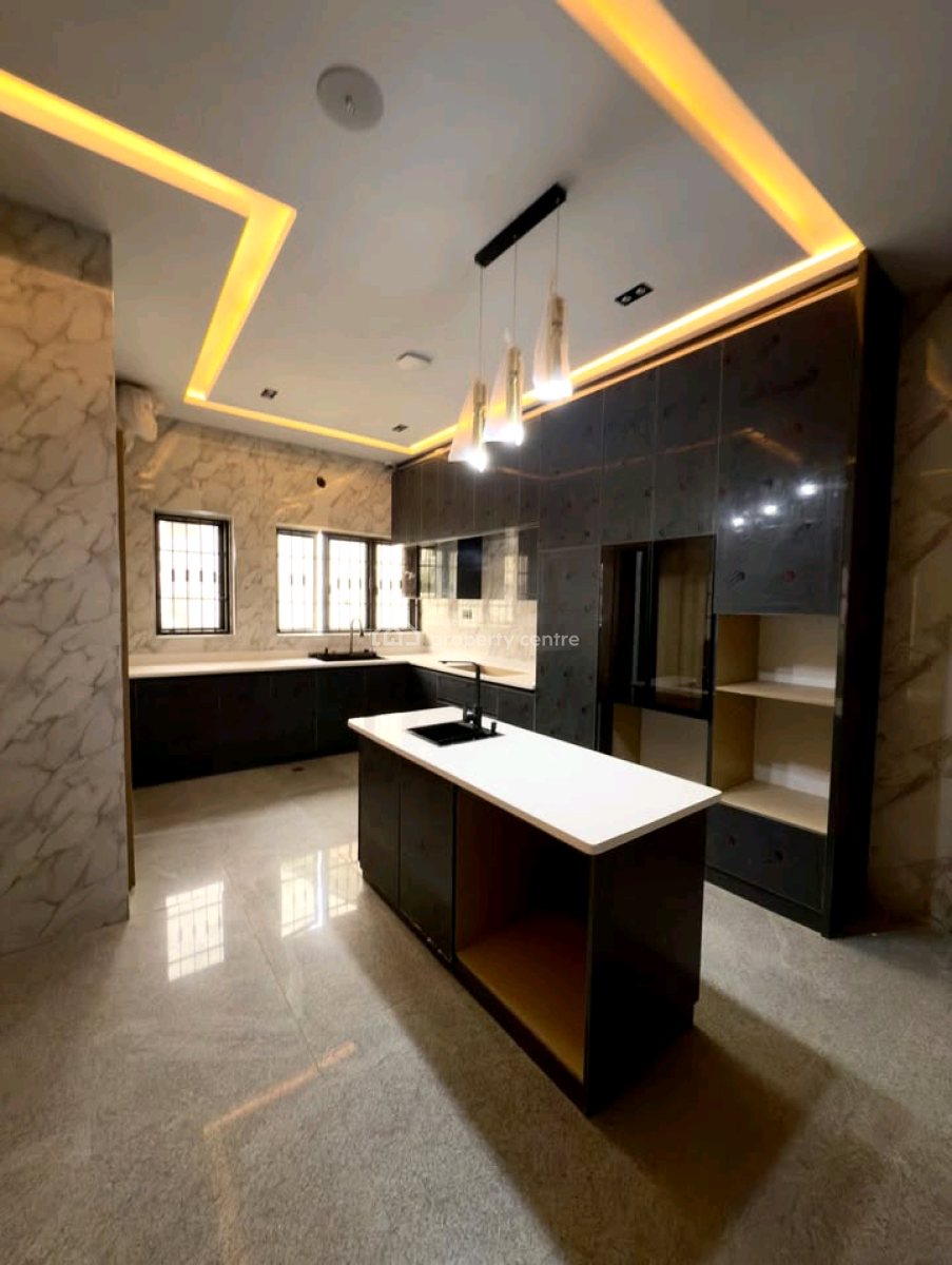 6-bedroom Fully Detached Duplex  in Asokoro!, Asokoro District, Abuja, House for Sale