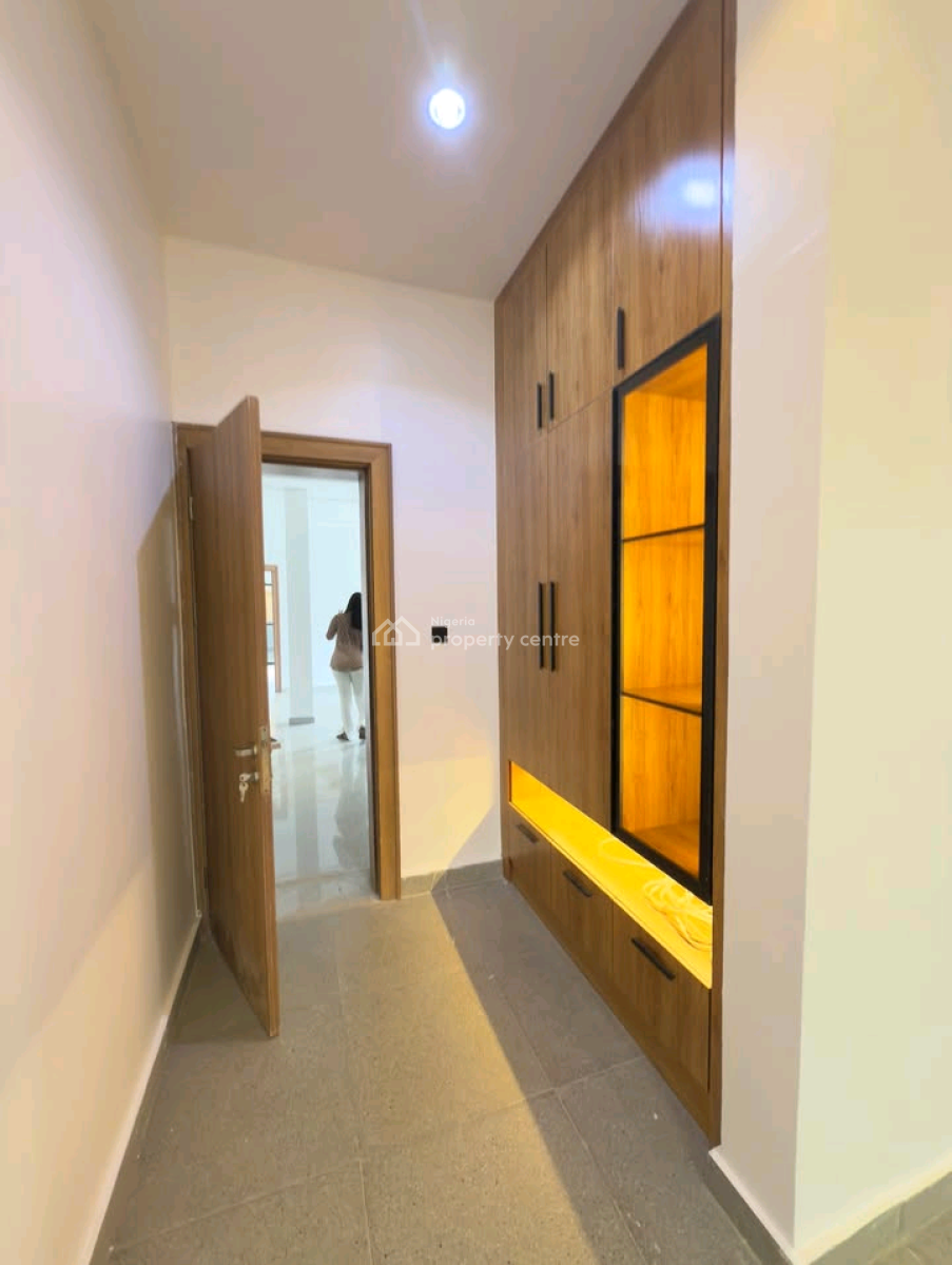 6-bedroom Fully Detached Duplex  in Asokoro!, Asokoro District, Abuja, House for Sale
