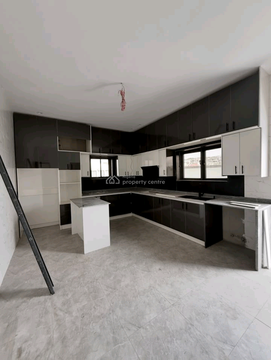5-bedroom Detached Contemporary Duplex with Bq!   Location: Guzape,, Guzape District, Abuja, House for Sale