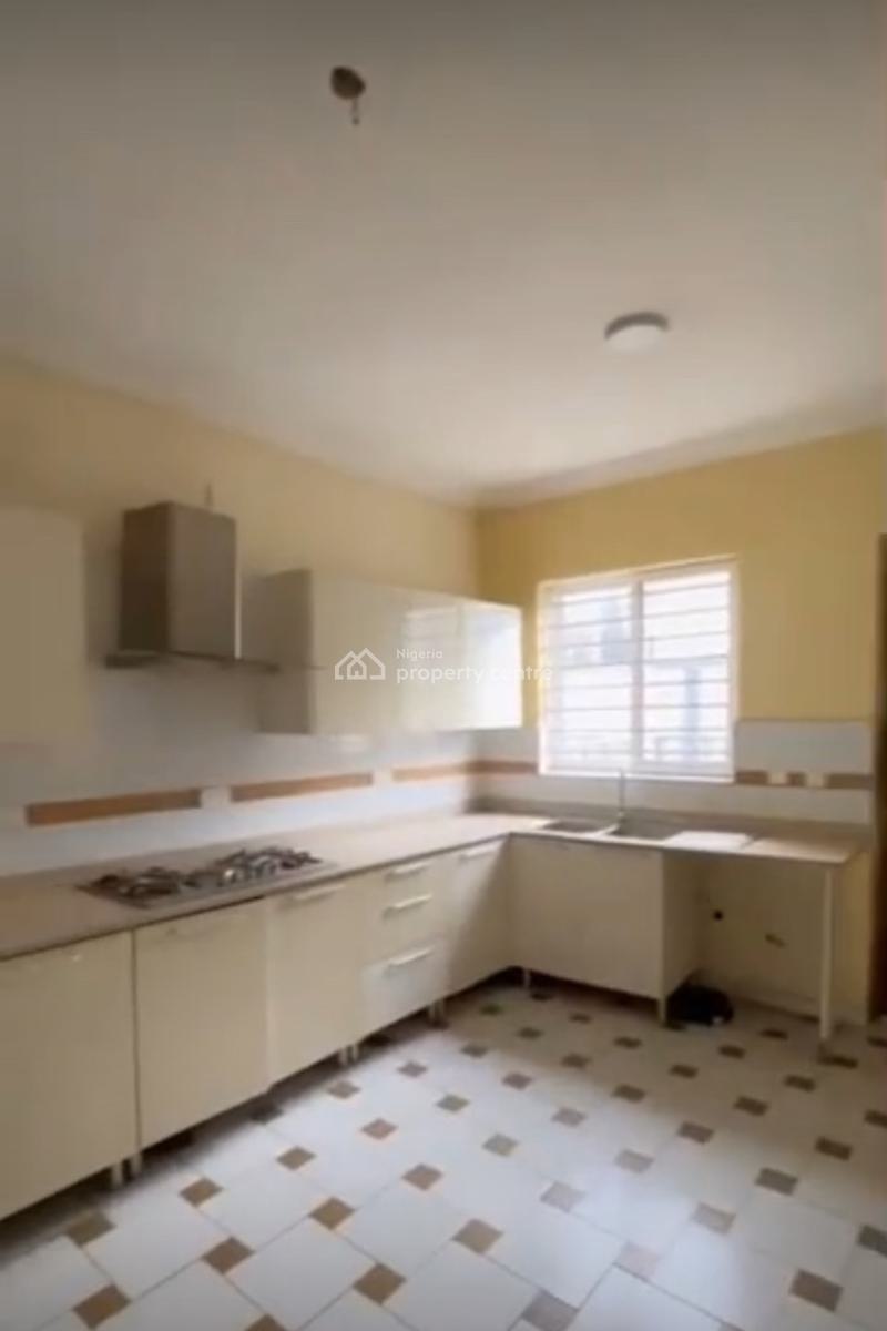 Spacious 4 Bedroom Terrace with Personal Gate, Lekki Phase 1, Lekki, Lagos, Terraced Duplex for Sale