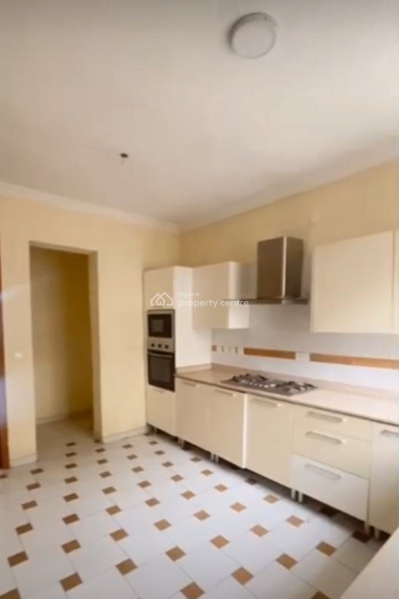 Spacious 4 Bedroom Terrace with Personal Gate, Lekki Phase 1, Lekki, Lagos, Terraced Duplex for Sale