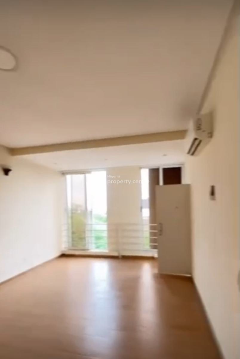 Spacious 4 Bedroom Terrace with Personal Gate, Lekki Phase 1, Lekki, Lagos, Terraced Duplex for Sale