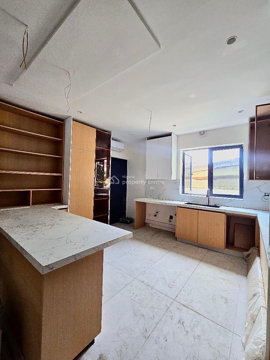 Ultra-luxury 4-bedroom Maisonette with Bq, Elevator, Gym & Pool, Old Ikoyi, Ikoyi, Lagos, Block of Flats for Sale