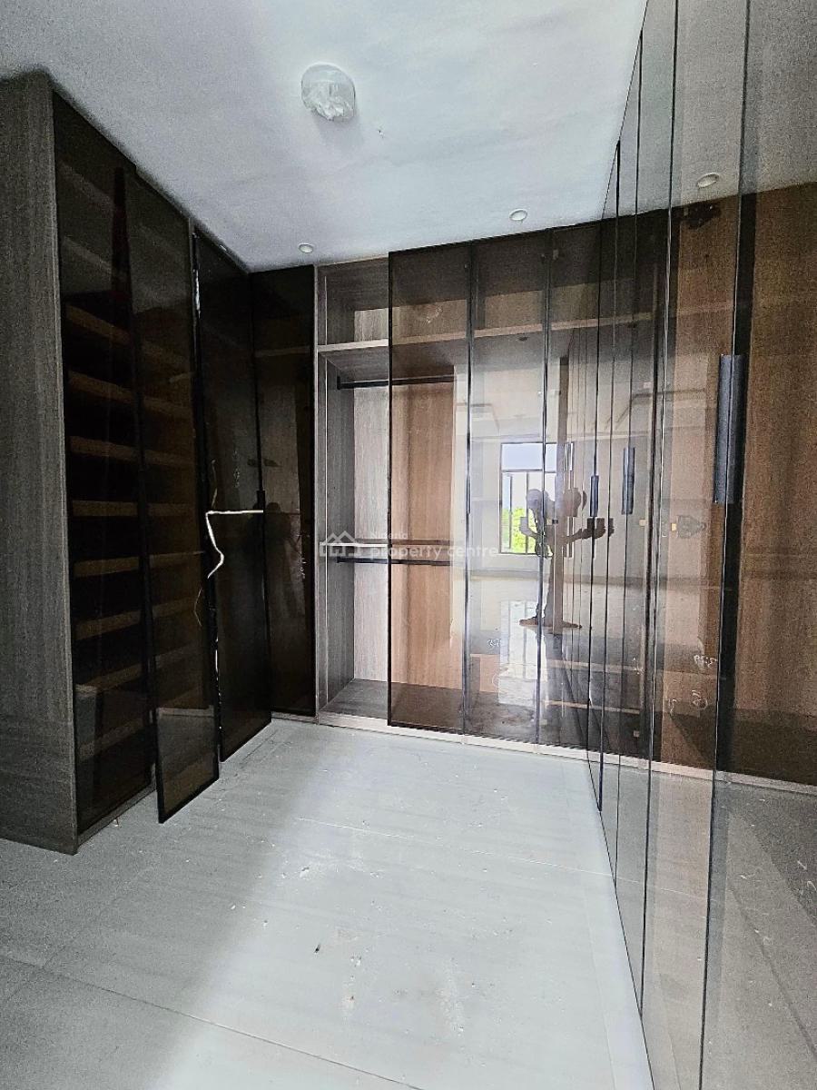 Ultra-luxury 4-bedroom Maisonette with Bq, Elevator, Gym & Pool, Old Ikoyi, Ikoyi, Lagos, Block of Flats for Sale