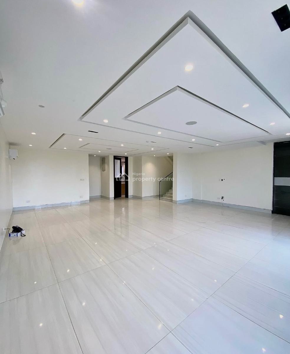 Blue-chip Luxury Asset with Exceptional Build Quality, Old Ikoyi, Ikoyi, Lagos, Block of Flats for Sale