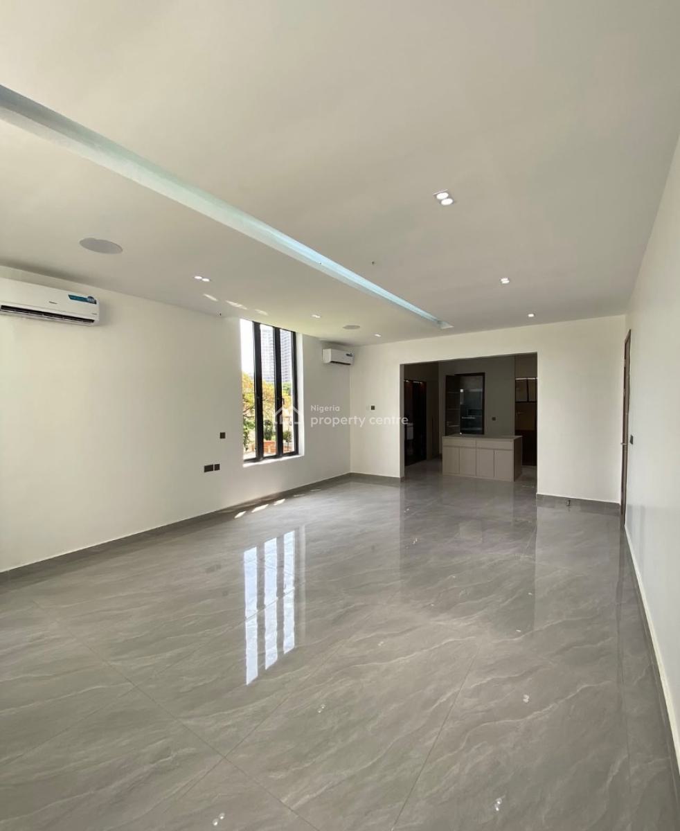 Blue-chip Luxury Asset with Exceptional Build Quality, Old Ikoyi, Ikoyi, Lagos, Block of Flats for Sale