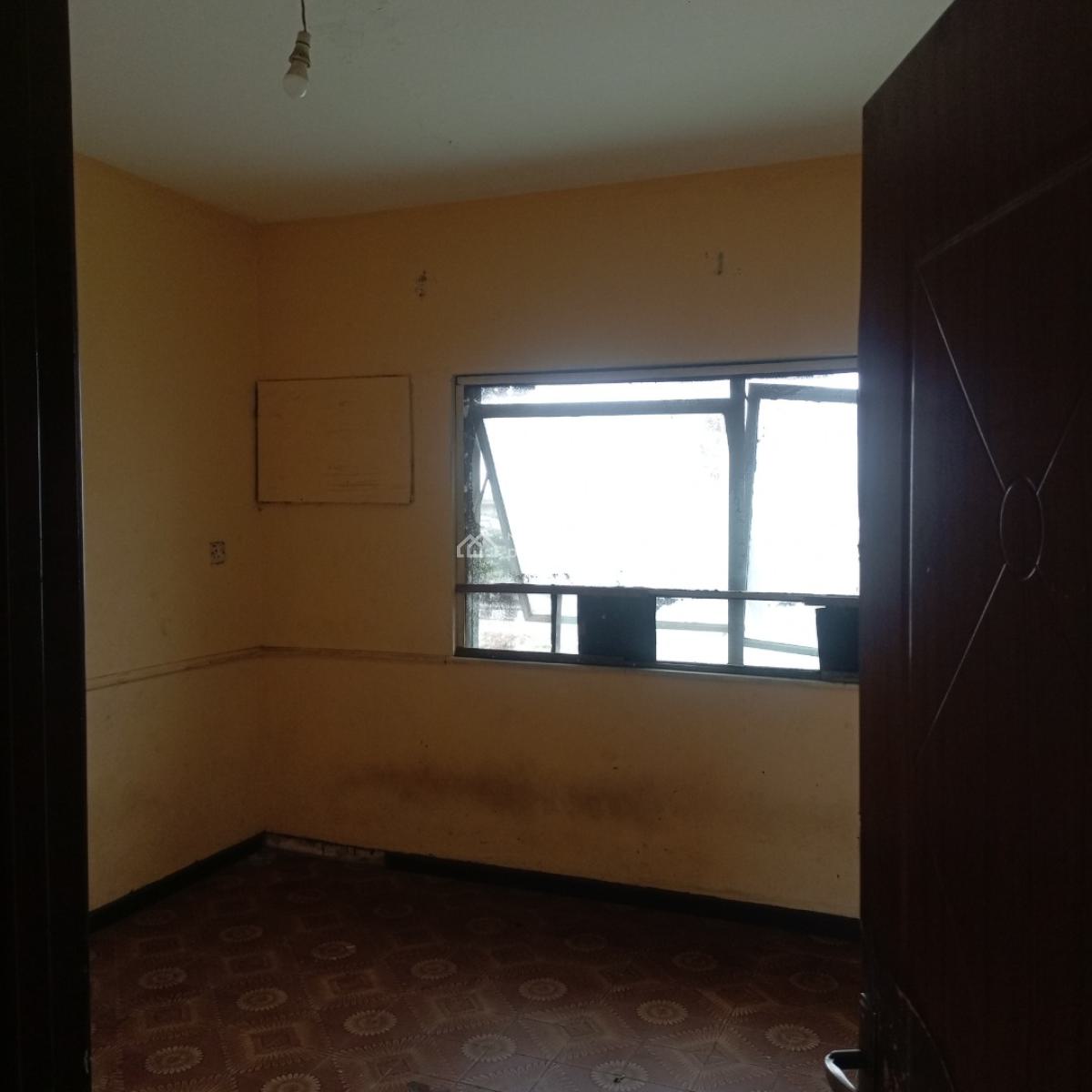 Nice and Spacious 3bedroom Flat Upstairs in Surulere, Off Eric Moore Road Surulere Lagos, Eric Moore, Surulere, Lagos, Flat / Apartment for Rent