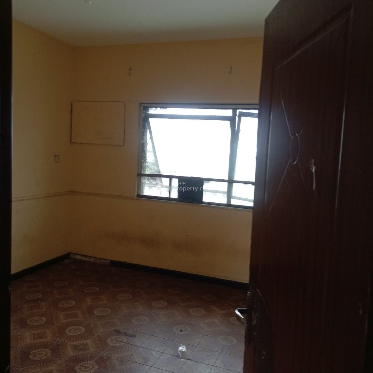 Nice and Spacious 3bedroom Flat Upstairs in Surulere, Off Eric Moore Road Surulere Lagos, Eric Moore, Surulere, Lagos, Flat / Apartment for Rent