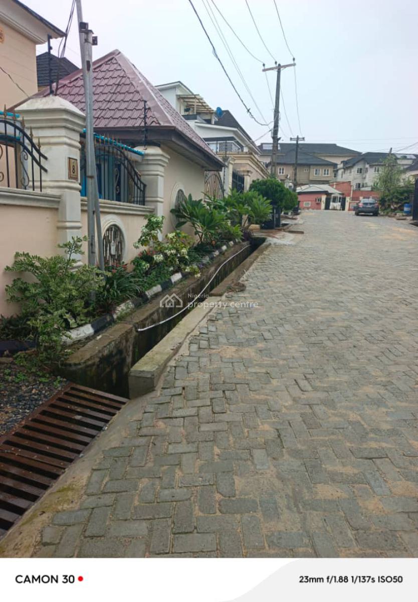 Well Maintained 5 Bedroom Detached Duplex + Bq, Gateway Zone Gra, Gra Phase 1, Magodo, Lagos, Detached Duplex for Sale
